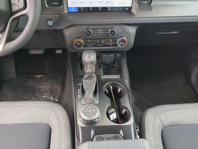 Photo of 2025 Oxford White Ford Bronco