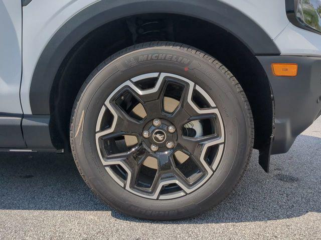 Photo of 2025 Oxford White Ford Bronco Sport