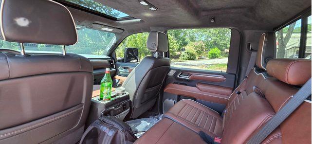 Photo of 2024 Onyx Black GMC Sierra 2500