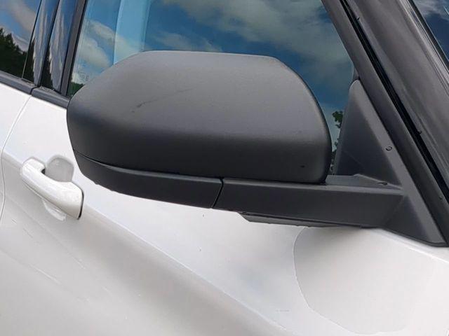 Photo of 2025 Star White Metallic Tri-Coat Ford Explorer