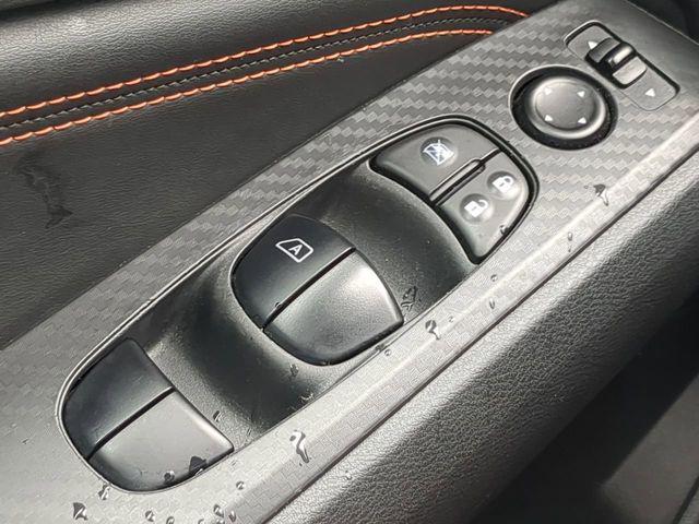 Photo of 2021 Pearl White Tricoat Nissan Altima