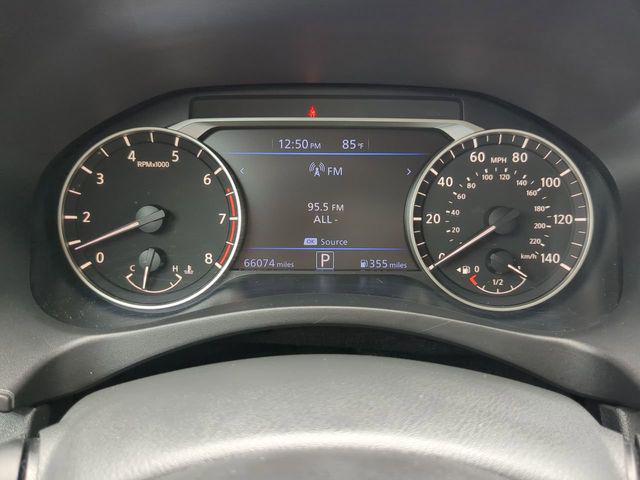 Photo of 2021 Pearl White Tricoat Nissan Altima