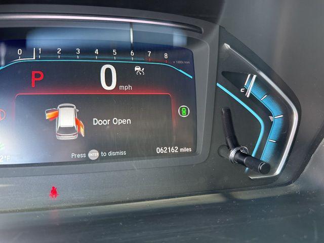 Photo of 2023 Sonic Gray Pearl Honda Odyssey
