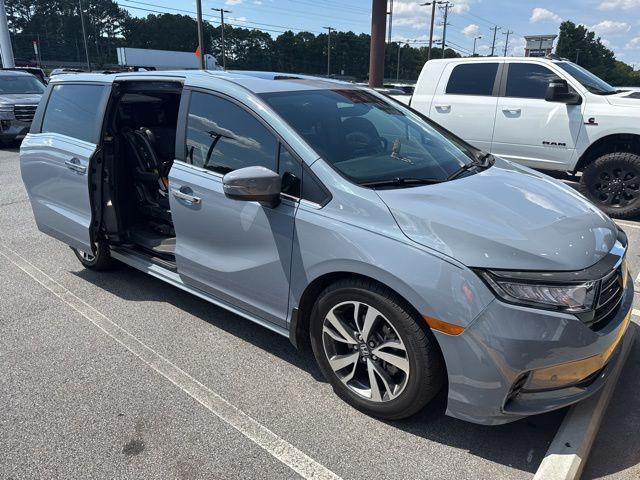 Photo of 2023 Sonic Gray Pearl Honda Odyssey