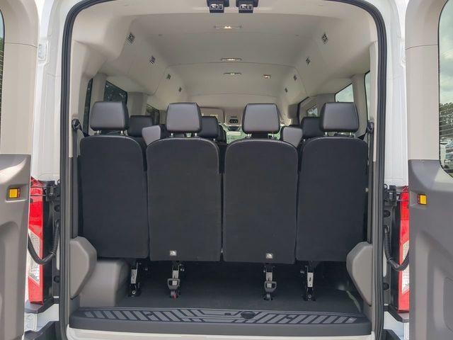Photo of 2025 Oxford White Ford Transit-350