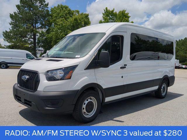 Photo of 2025 Oxford White Ford Transit-350
