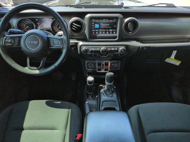 Photo of 2021 Granite Crystal Metallic Clearcoat Jeep Gladiator
