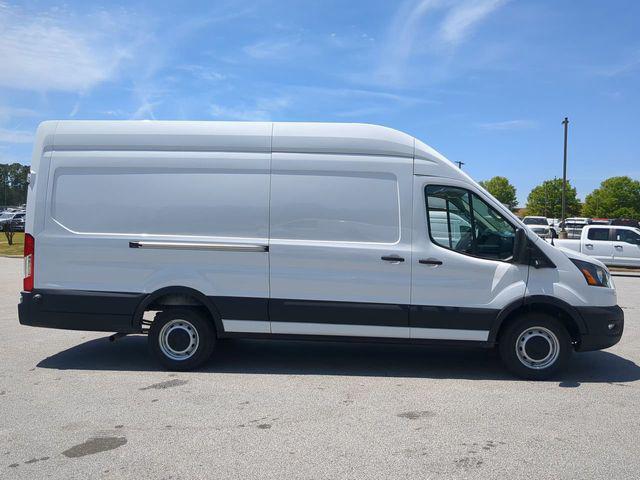 Photo of 2025 Oxford White Ford Transit-250