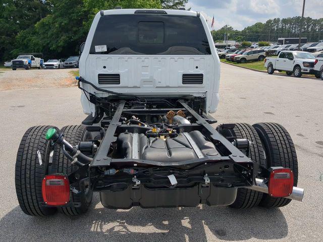 Photo of 2025 Oxford White Ford F-350