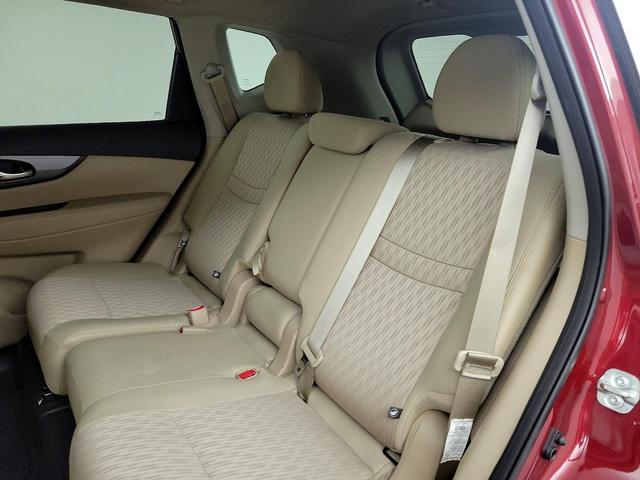 Photo of 2020 Red Nissan Rogue