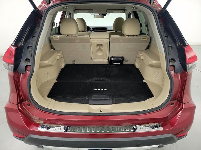 Photo of 2020 Red Nissan Rogue
