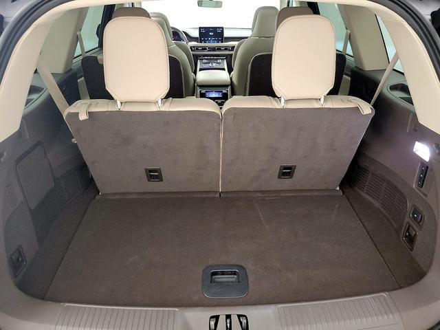 Photo of 2023 Black Lincoln Aviator