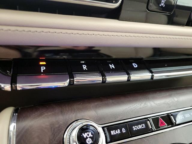 Photo of 2023 Black Lincoln Aviator