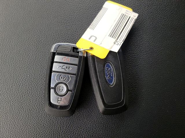 Photo of 2023 Black Ford F-150