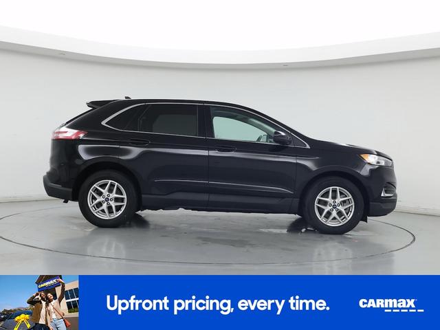Photo of 2022 Black Ford Edge