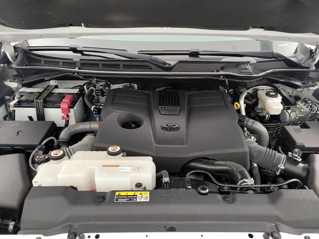Photo of 2023 White Toyota Tundra