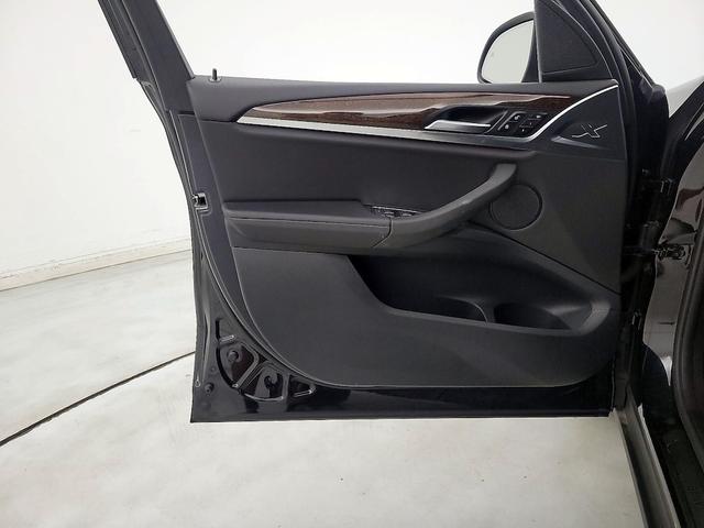 Photo of 2022 Black BMW X3