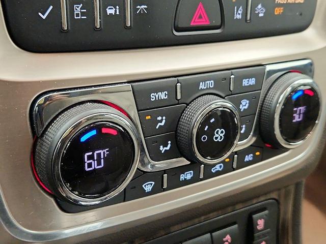 Photo of 2016 White GMC Acadia