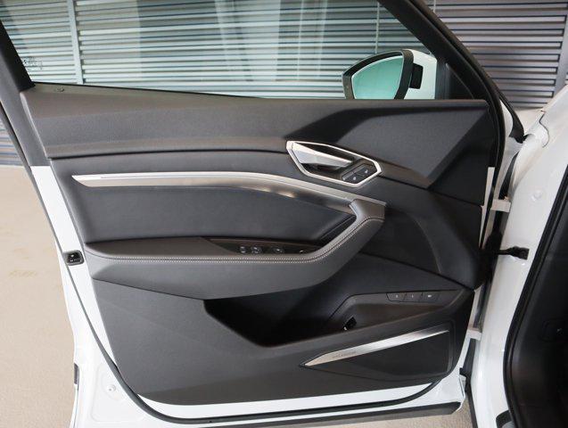 Photo of 2022 Glacier White Metallic Audi e-tron