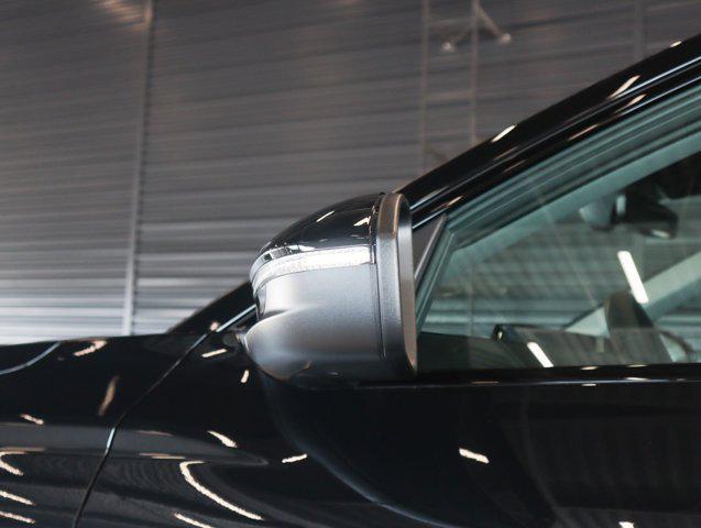 Photo of 2025 Mythos Black Metallic Audi Q6 e-tron