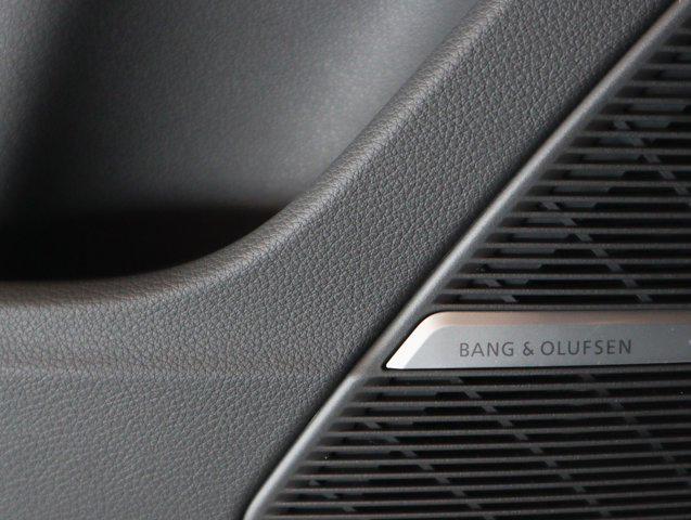 Photo of 2025 Sakhir Gold Metallic Audi Q7