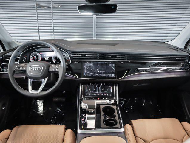 Photo of 2025 Sakhir Gold Metallic Audi Q7