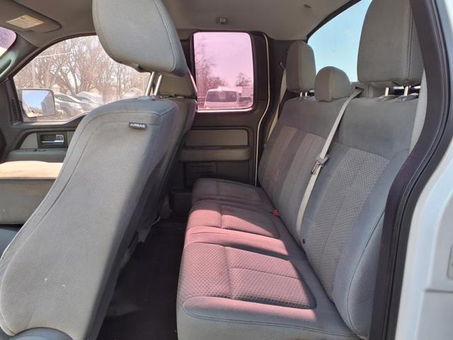 Photo of 2014 Oxford White Ford F-150