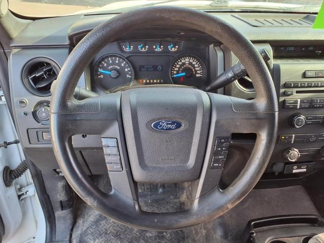 Photo of 2014 Oxford White Ford F-150