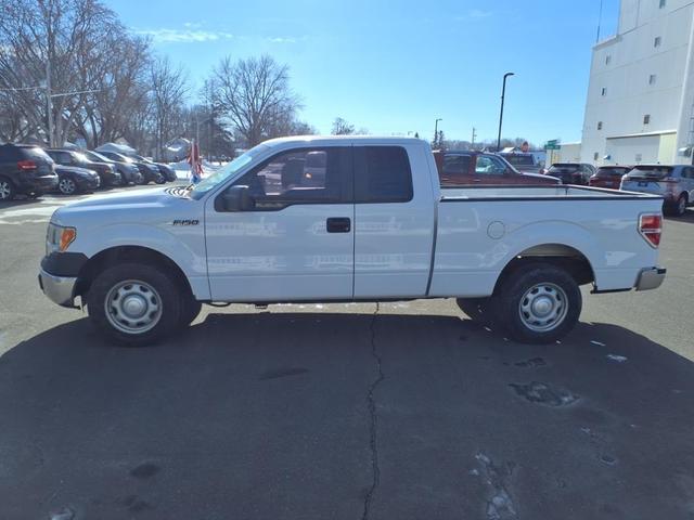 Photo of 2014 Oxford White Ford F-150