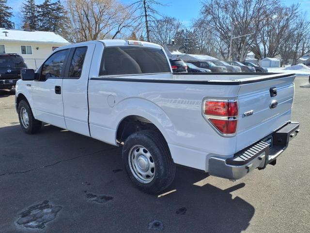 Photo of 2014 Oxford White Ford F-150
