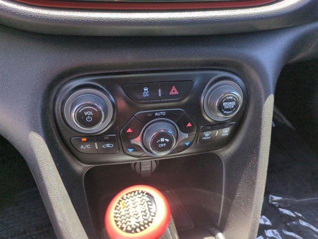 Photo of 2015 Pitch Black Clearcoat Dodge Dart