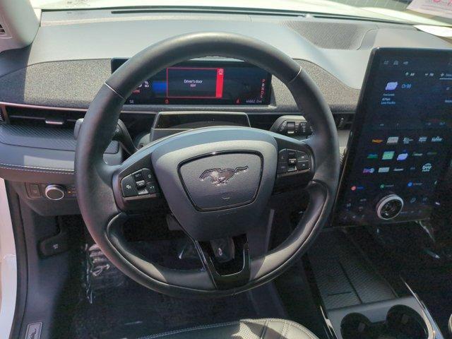 Photo of 2021 White Metallic Ford Mustang Mach-E
