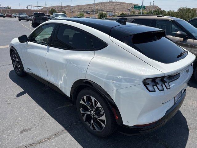 Photo of 2021 White Metallic Ford Mustang Mach-E