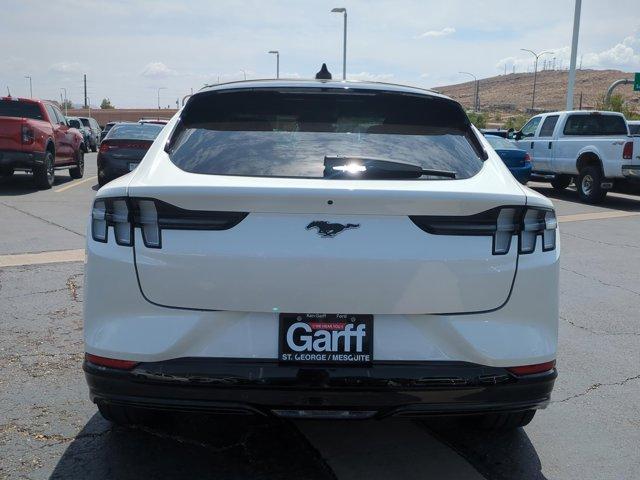 Photo of 2021 White Metallic Ford Mustang Mach-E