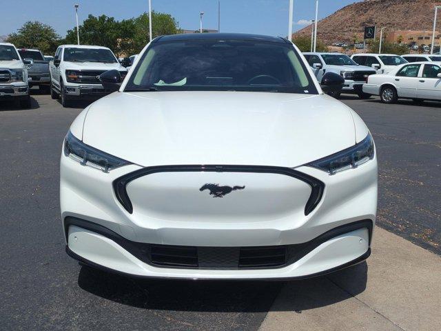 Photo of 2021 White Metallic Ford Mustang Mach-E