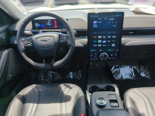 Photo of 2021 White Metallic Ford Mustang Mach-E