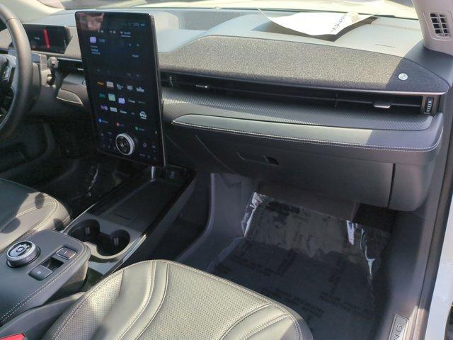 Photo of 2021 White Metallic Ford Mustang Mach-E
