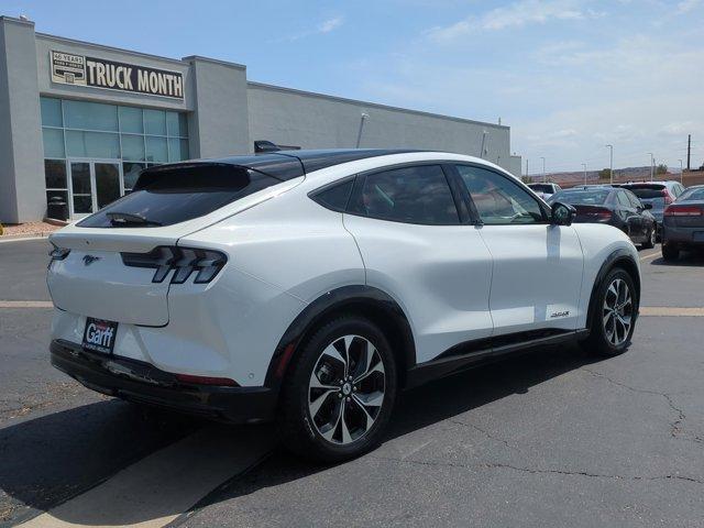 Photo of 2021 White Metallic Ford Mustang Mach-E