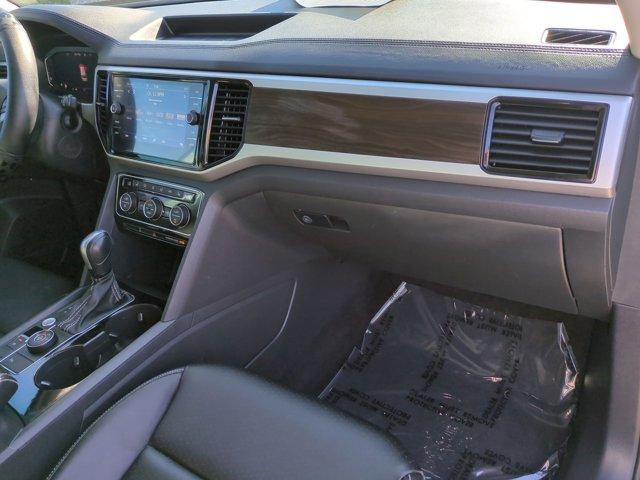 Photo of 2023 Pyrite Silver Metallic Volkswagen Atlas