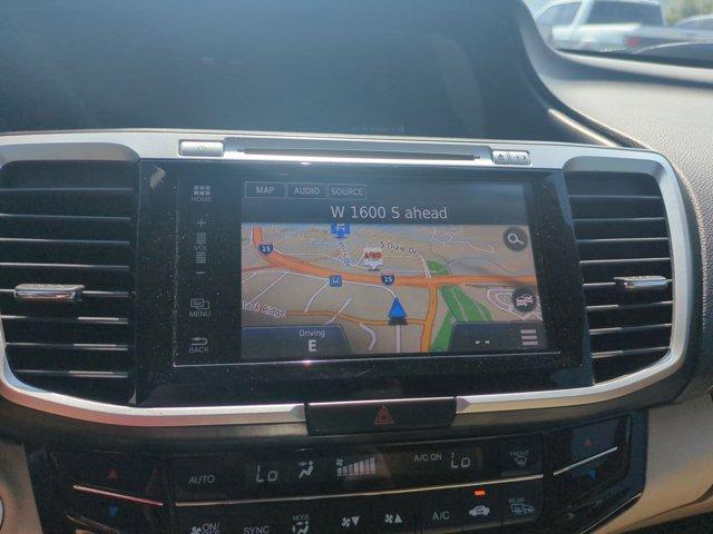 Photo of 2017 White Honda Accord