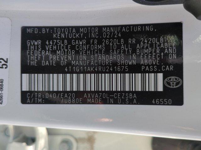 Photo of 2024 White Toyota Camry