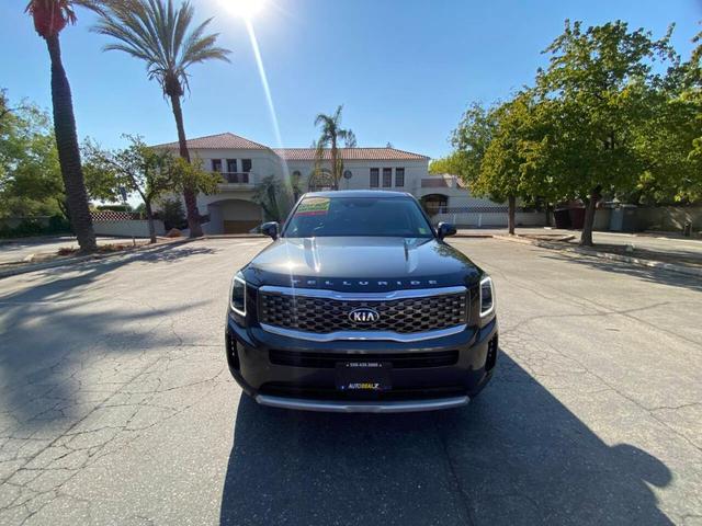 Photo of 2020 Gray Kia Telluride