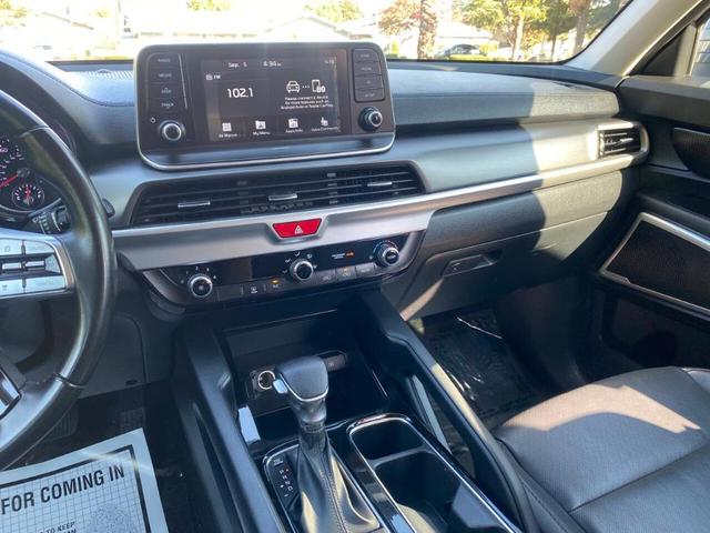 Photo of 2020 Gray Kia Telluride