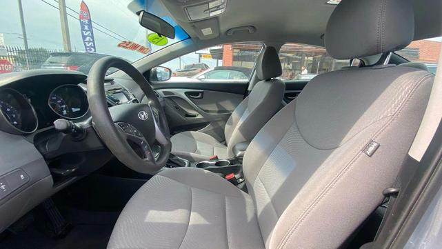 Photo of 2015 Shale Gray Metallic Hyundai ELANTRA