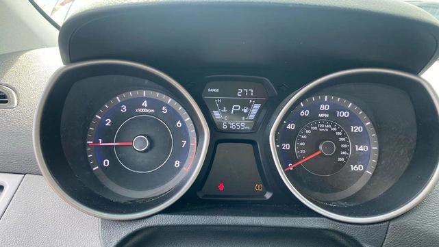 Photo of 2015 Shale Gray Metallic Hyundai ELANTRA