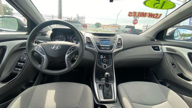 Photo of 2015 Shale Gray Metallic Hyundai ELANTRA