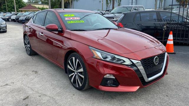 Photo of 2019 Scarlet Ember Tintcoat Nissan Altima