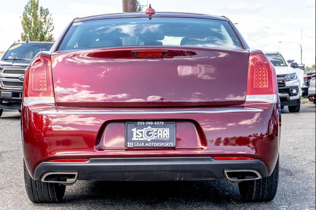 Photo of 2019 Velvet Red Pearlcoat Chrysler 300