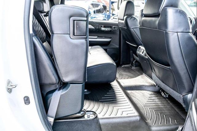Photo of 2018 Super White Toyota Tundra