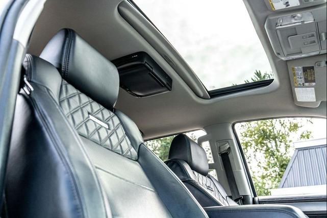 Photo of 2018 Super White Toyota Tundra